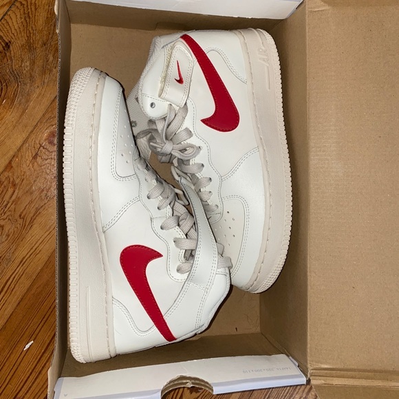 Nike Shoes - Air Force mid white & red!